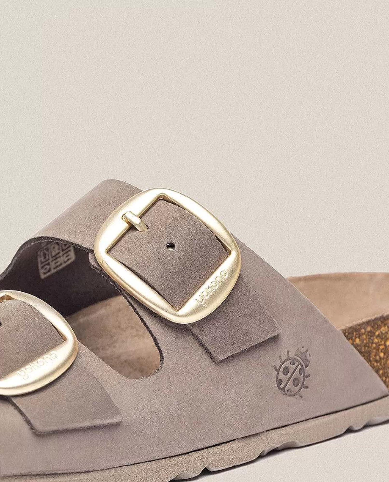 sandalia_plana_granada_700_marron_3.webp Mujer Yokono Sandalia Plana Granada 700 Marron