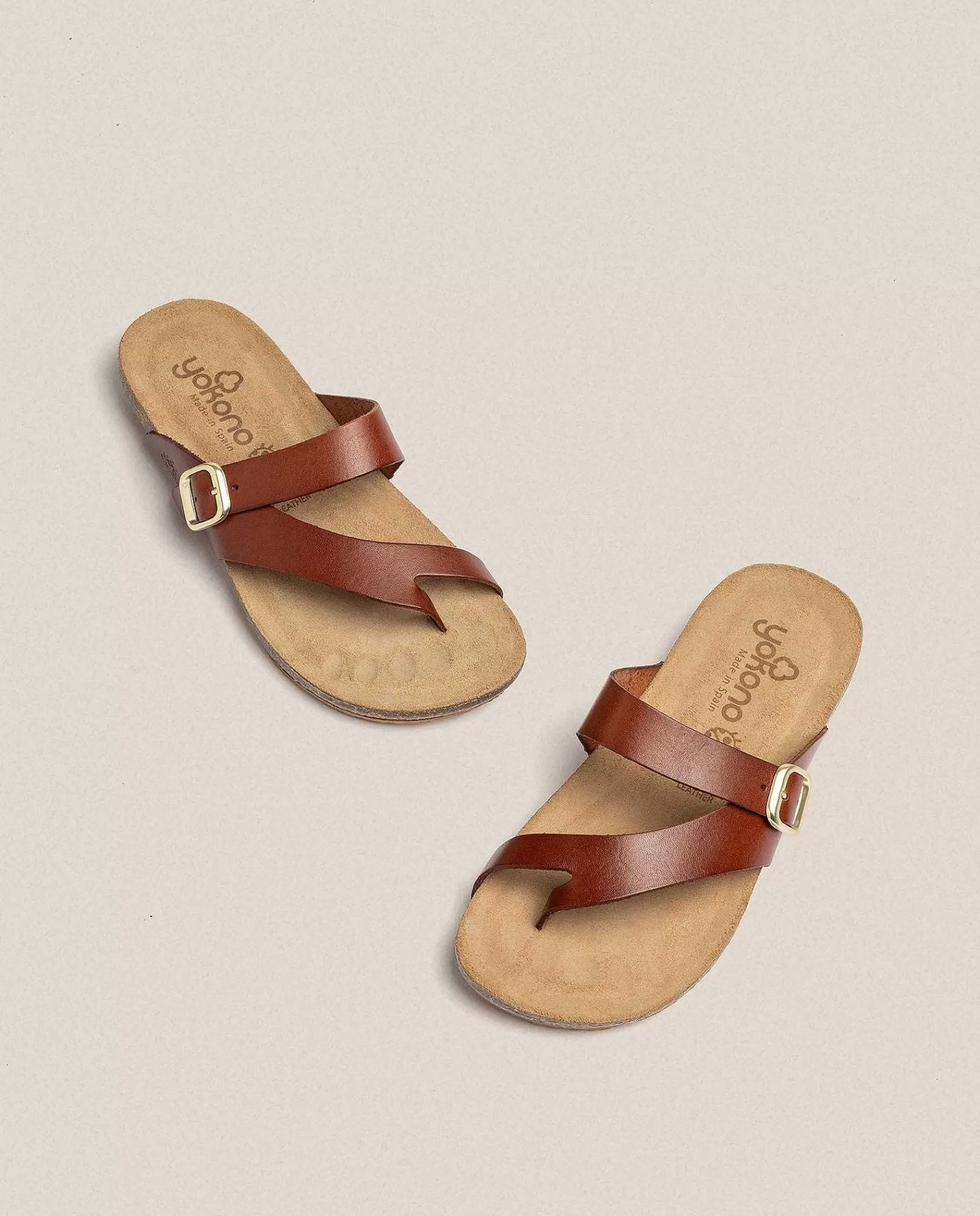 sandalia_plana_ibiza_013_marron_2.webp Mujer Yokono Sandalia Plana Ibiza 013 Marron