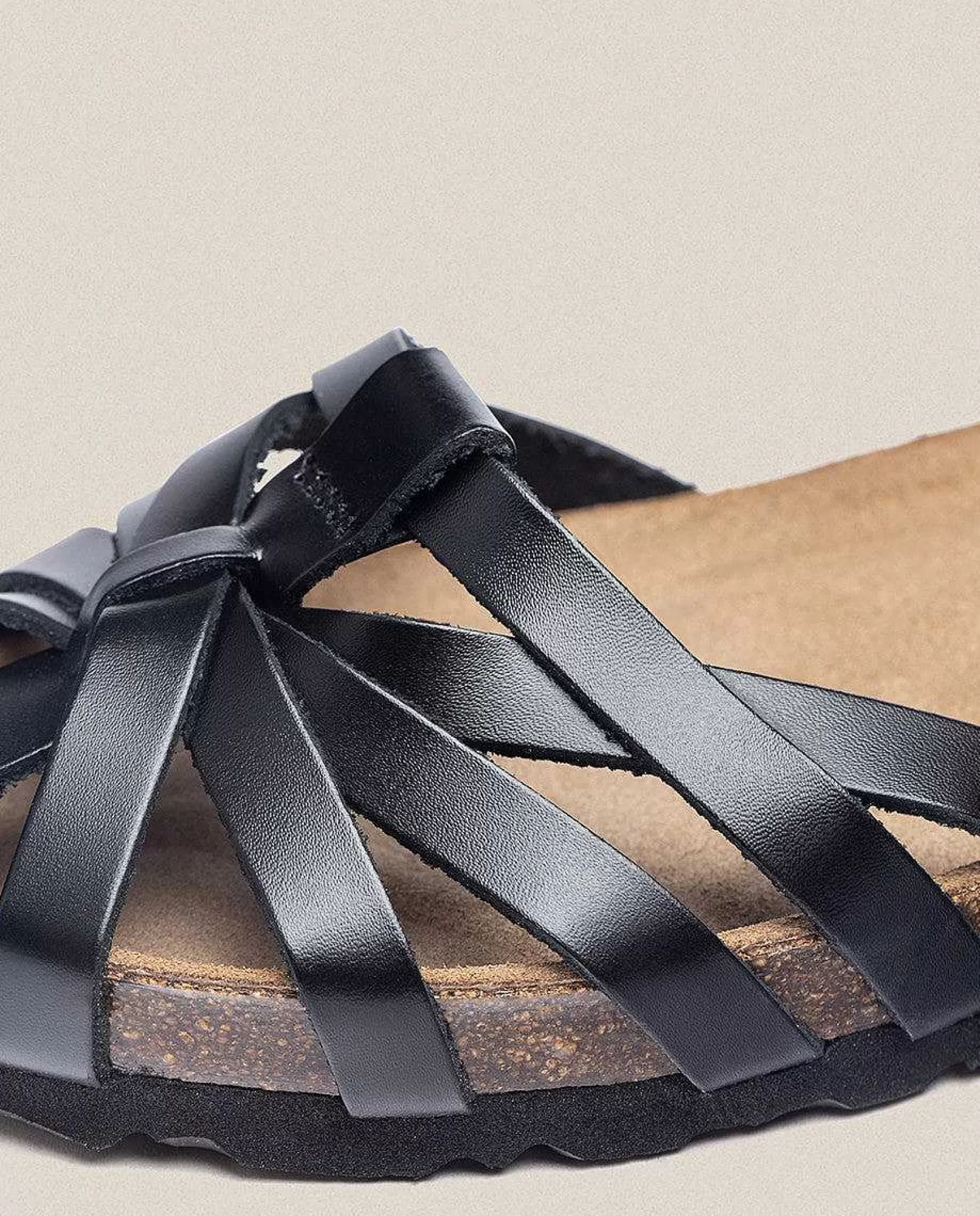 sandalia_plana_villa_011_negro_5.webp Mujer Yokono Sandalia Plana Villa 011 Negro